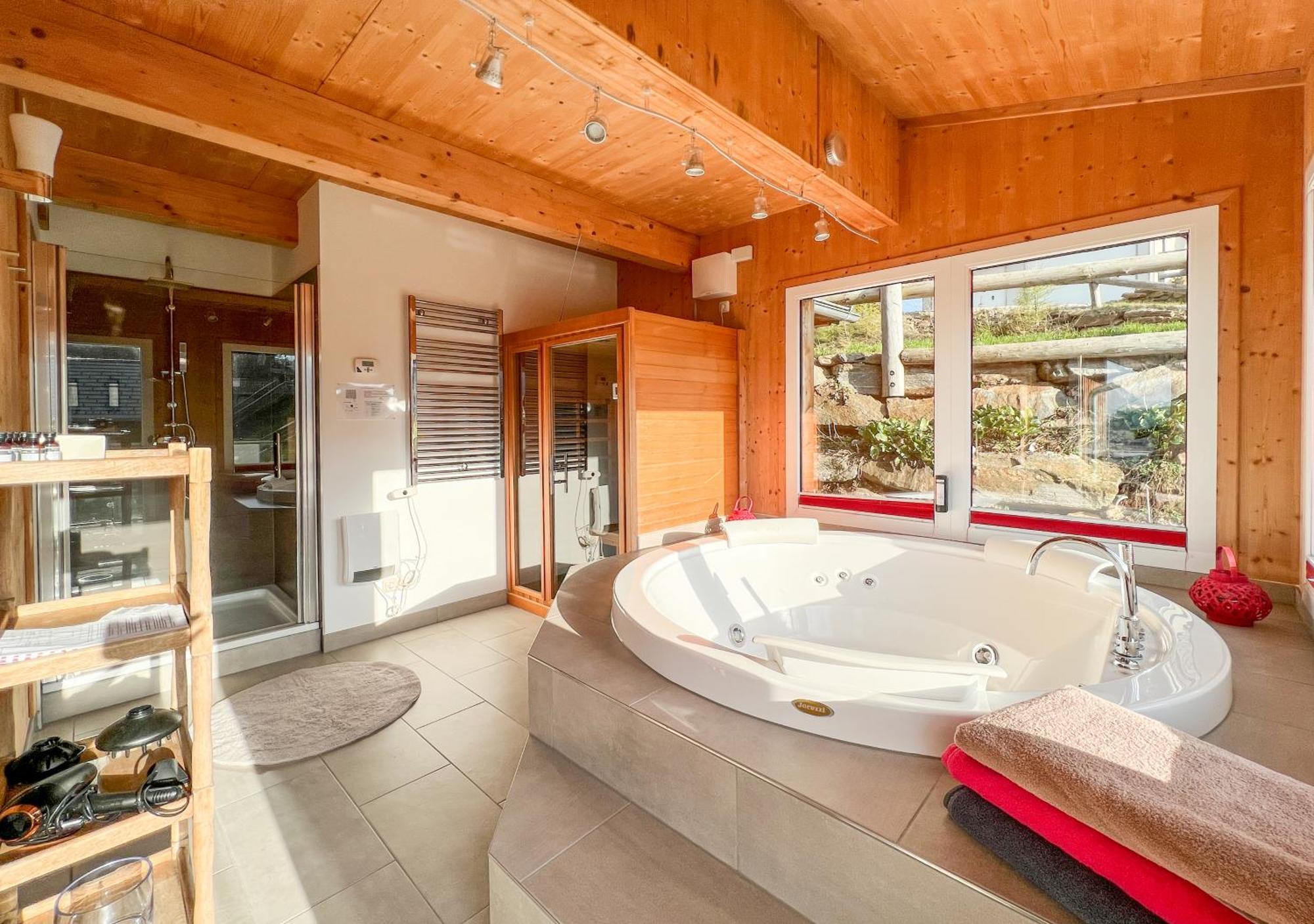 1A Chalet "Wolke" Wandern, Grillen, Wellness Im Traumhaus 볼프스베르크 외부 사진